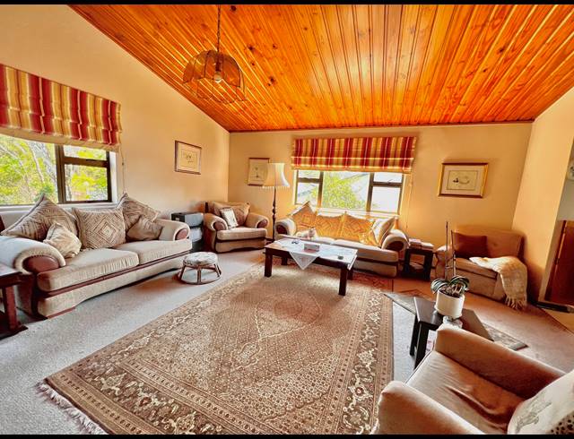 3 BEDROOM HOUSE FOR SALE IN SCOTTBURGH SOUTH